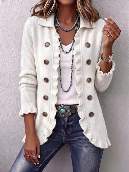 Carmen | Chaqueta cárdigan de punto abotonada con volantes