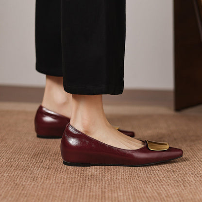 Alicia | Zapatos Planos de Piel con Detalle Joya